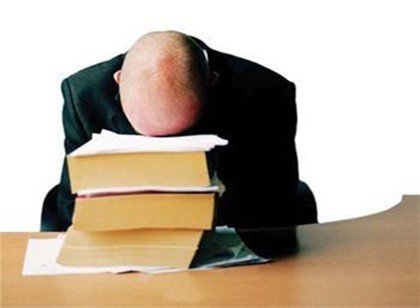 怎样治疗掉头发 如何有效治疗掉头发_时话时说