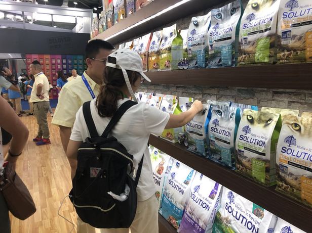 耐吉斯低敏天然粮第21届亚宠展受青睐