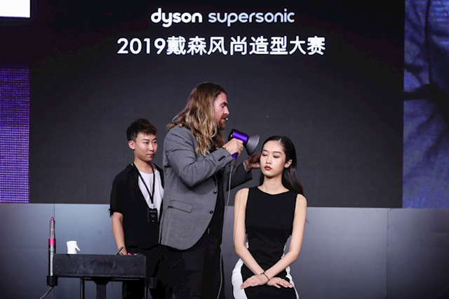 闪耀风型只为专业发型师打造 第三届戴森风尚造型大赛决赛落幕上海 闪耀风型只为专业发型师打造 第三届戴森风尚造型大赛决赛落幕上海